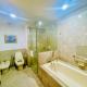 Gorgeous service suite at times square kl, Куала-Лумпур - Фото 5