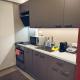 Minimal 2bd apartment in Thisio, Athen - Foto 6