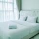 Comfort 1BR at Brooklyn Alam Sutera Apartment By Travelio Tangerang - Photo 1