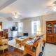 Marshfield Home with 4 Decks and Private Beach Access!, Marshfield (fotografie 8)