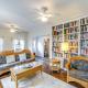 Marshfield Home with 4 Decks and Private Beach Access!, Marshfield (fotografie 9)