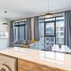 Bright & Modern Home with Burj Khalifa Views, Dubaï - Photo 7