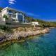 Grand Intense Villa with High End Beachfront, Korčula (fotografie 3)