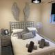 Flat 3 Meadow View Cozy Getaway, Hurst
