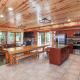 2Cabins Sleeps 26 12BR Pool HotTub Theater Games, Sevierville - Fotografie 10