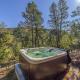Mountain-View Cabin with Hot Tub in Ruidoso! - Foto 2