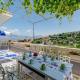 Comfortable Holiday Home with Terrace, Postira (Foto 3)