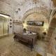 DOMUS CESARE - dimora storica totalmente in pietra nel cuore del centro storico con cabina doccia pietra in camera e zona relax esterna-historic residence entirely made of stone in the heart of the historic center with stone shower cabin in the room, Carovigno (zdjęcie 10)