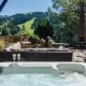 Apt Le Rocher - close to town with Hot tub for 8ppl+2kids, Les Gets