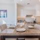STAY BY LATINEM Luxury 1BR Holiday Home CV B207 near Burj Khalifa, Dubái - Foto 7