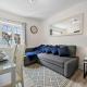 Spacious 2-Bed Flat, Acton, London - Photo 1