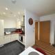 Imperial Stays- Parking, 4K TVs, Central, WIFI and more!, Bath - Foto 5