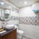 Alaya Stays Lafu House Hearth Room with Cabana Hill views, シムラー - 写真 10