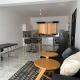 Nani Coastal Retreat Modern Bungalow with Terrace, キリフィ - 写真 1