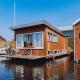 Houseboat in Netherlands with Private Dock, Uitgeest - Fotografie 1