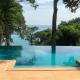 Beachfront villa in Rawai Phuket - Fotografie 1
