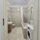 Two-Bedroom Balcony Retreat for 4 Near Millennium Tower, Вена - Фото 5