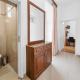 Spacious 3-Bedroom Retreat with Balcony for 8 Near Millennium Tower, Vienna - Foto 5