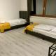 Helle 4 Zimmer, Küche, Bad, WLAN, 24-7, Parkplatz, 4-10 Personen, Λάντσχουτ - Φωτογραφία 4