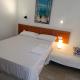 central luminous cute studio by the beach & harbour, Corralejo (foto 3)