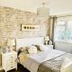 Charming 3 bedroom house with garden, Weybridge