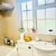 Charming 3 bedroom house with garden, Weybridge (fotografie 8)