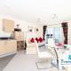 Bournecoast - Stylish Flat Near Sandy Beaches with Balconies - FM9632 Bournemouth - Photo 2