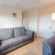 9FWC, 2 Bedroom Apartment, Sleeps 4, 2 Double beds, Parking Swindon - Photo 9