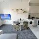 Stylish 2-Bed Flat w Kitchen and Cosy Living Space, Londýn - Fotografie 4