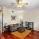 Wine-Dine-Sunshine Cozy Flat in The Heart of DTSP, St Petersburg (fotografie 9)