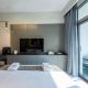 Canal View Studio Downtown - Near Dubai Mall & Burj Khalifa - MAG 318, Dubai - Photo 7