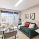 Bold & Vibrant 1-Bedroom Escape in Prime Location!, Londýn - Fotografie 1