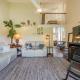 Makani Moana Loft - Golf Course View - North Shore - Sleeps 2, Kahuku (Foto 2)
