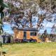 Kyneton Ridge Tiny House - Tiny Stays, Metcalfe (foto 6)