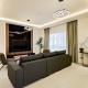 Luxury Escapes - Three-Bedroom Apartment with Lake View, Dubaï - Photo 2