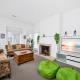 Quiet Newport Home with 2 Kings, Office, Short Walk to Ocean