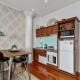 Viaduct apartment with a balcony by Zodiak Stays, Окленд - Фото 3