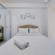 Fancy and Nice Studio at Urbantown Serpong Apartment By Travelio Tangerang - Fotografie 5