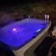 The Retreat, own hot tub, romantic escape, near Lyme Regis, Lyme Regis (foto 4)
