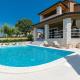 Traumhafte Villa mit beheizbarem Privatpool, Outdoor-Gym, Meerblick, in Umgebung von Weinbergen, Vižinada (fotografie 2)