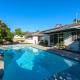 Luxury Estate with Sparkling Pool & Elegant Amenities, Glendora (fotografie 4)