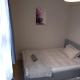 Double or twin room in town centre, East Grinstead (foto 6)