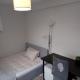 Double or twin room in town centre, East Grinstead (foto 7)