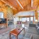 7 Mi to Nubs Nob Lakefront Abode with Fire Pit!, Petoskey - Fotografie 1