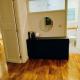 London City Old St Metro Luxury 1 bed Free Parking Library Conversion, Londýn - Fotografie 5