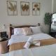 Serenity Homes with Indoor Jacuzzi, Lipa