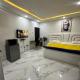 Spacious and luxurious studio apartment in OguduGRA, Lagos - Fotografie 1