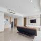 Spacious and Lavish 3BR at Hillcrest House Apartment By Travelio, Tangerang - Fotografie 9