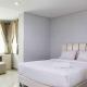 Cozy and Spacious Studio at The Enviro Apartment By Travelio, Cikarang (Foto 3)
