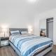 Huge 3 Bedroom Condo with a Large Patio, Montreal (zdjęcie 4)